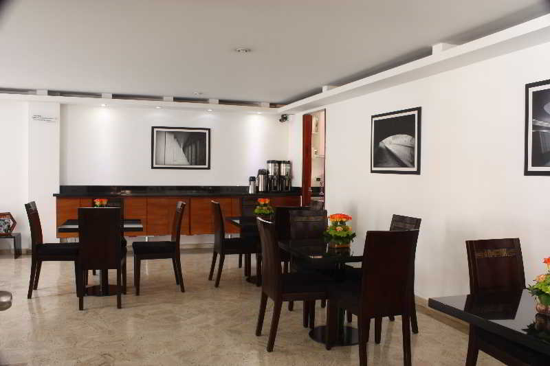 Prisma Suites Chico 94 Богота Екстериор снимка