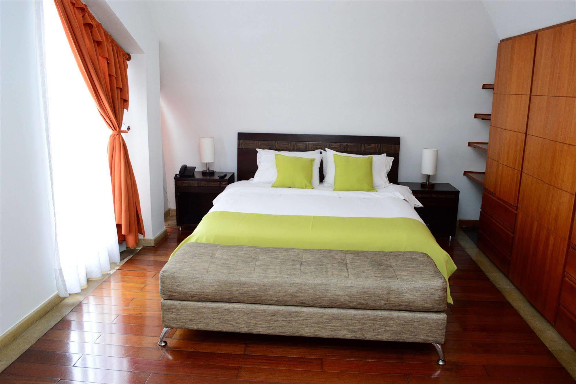 Prisma Suites Chico 94 Богота Екстериор снимка