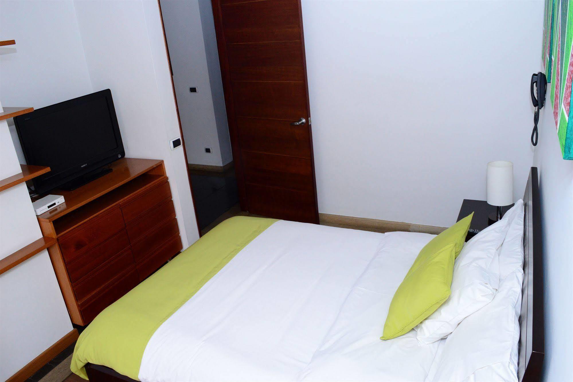Prisma Suites Chico 94 Богота Екстериор снимка