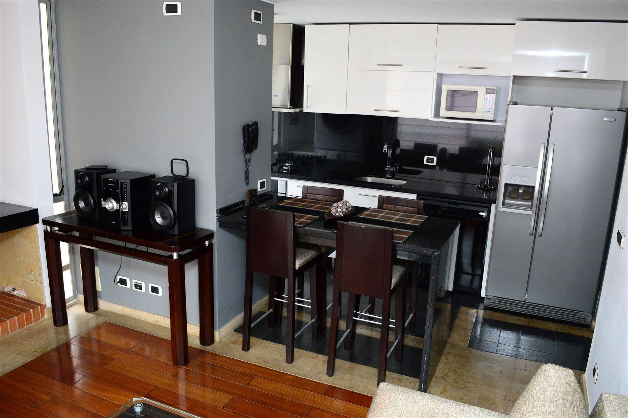 Prisma Suites Chico 94 Богота Екстериор снимка