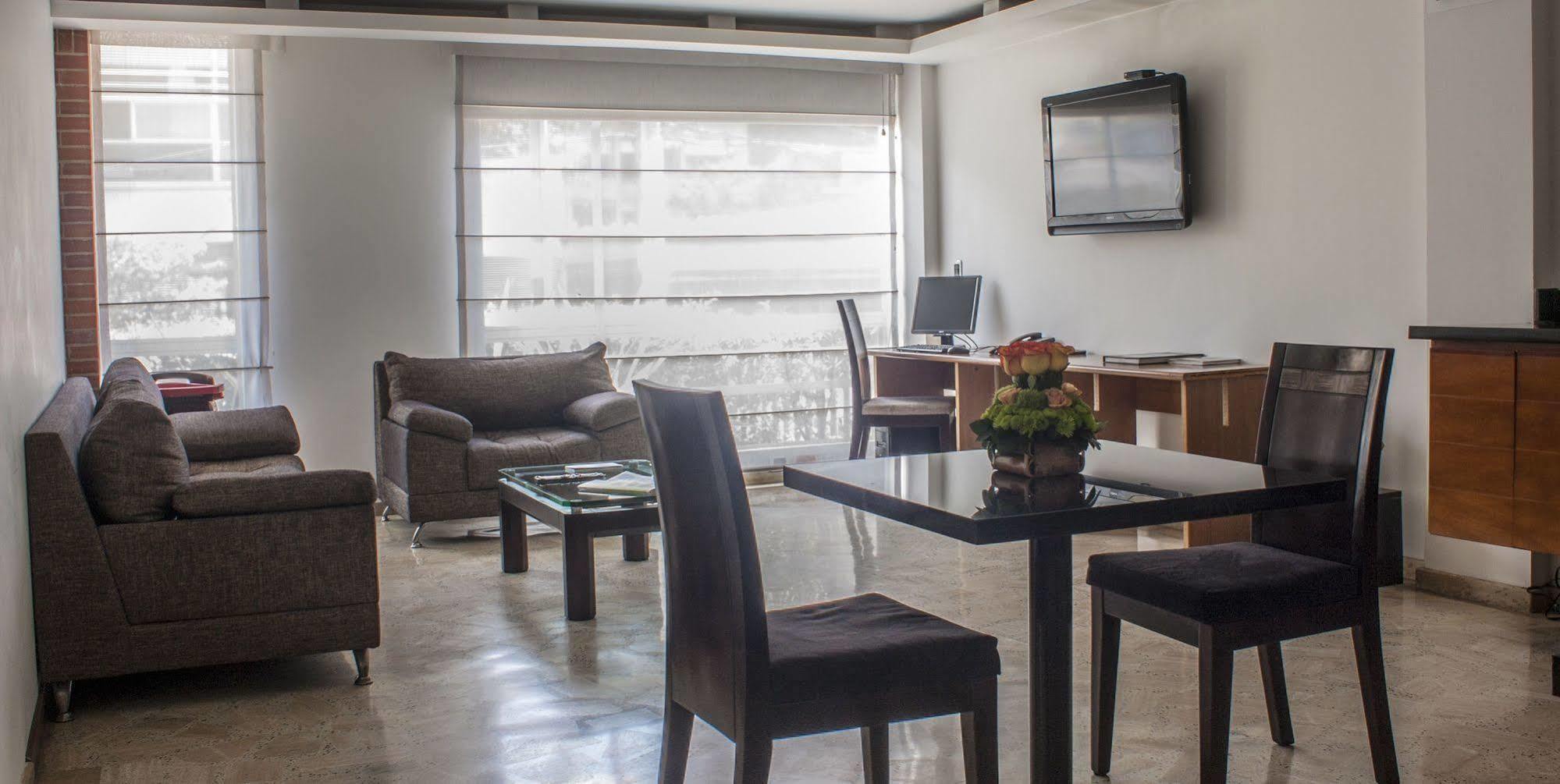 Prisma Suites Chico 94 Богота Екстериор снимка
